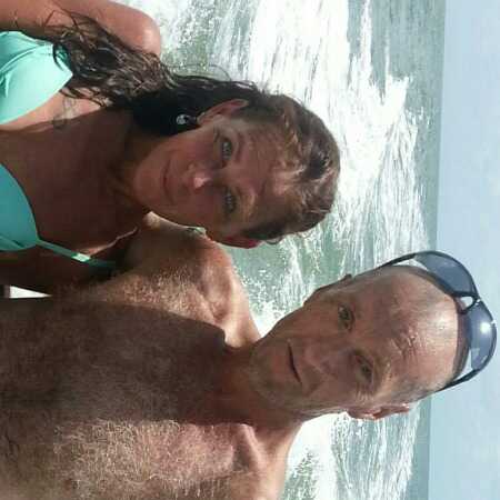 Fort Myers Beach, USA Fun and adventurous couple ,looking for fun adventures couples and women