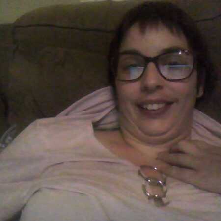 Thorold, Canada hey im out going , loving and very caring, has a good sense of humour and has good comuncation. picture