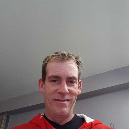 Guelph, Canada Looking for fun, hoping you are too!; Looking for my partner.. picture