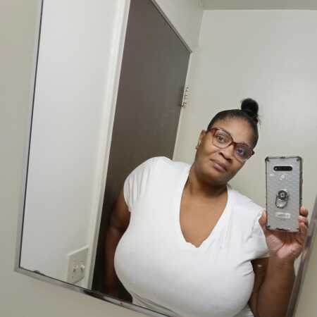 Flint, USA I am looking for a relationship with a transgender person