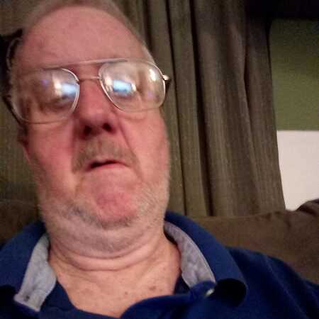 Mount Vernon, USA Im here ladies to please you..; Mature male looking for fun with all. picture