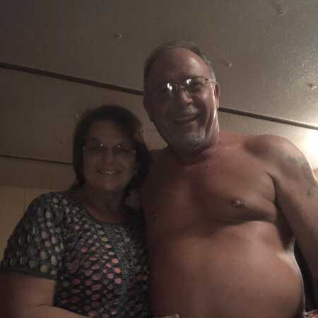 mature swinger coiple seeking male Adult Pictures